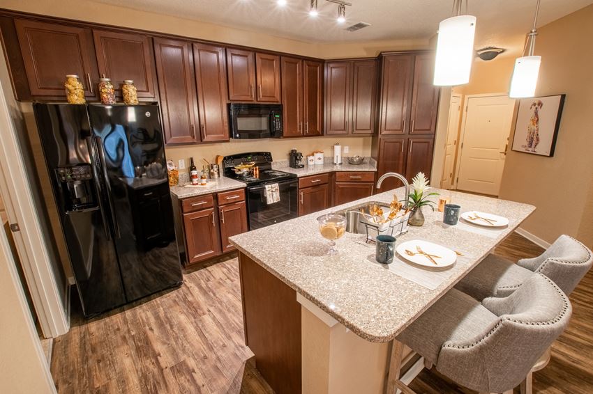 Gourmet Kitchen With Island Gourmet Kitchen With Island at Park Place, Florida - Photo Gallery