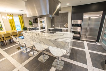 940 City Plaza Way 1-3 Beds Apartment for Rent - Photo Gallery 4