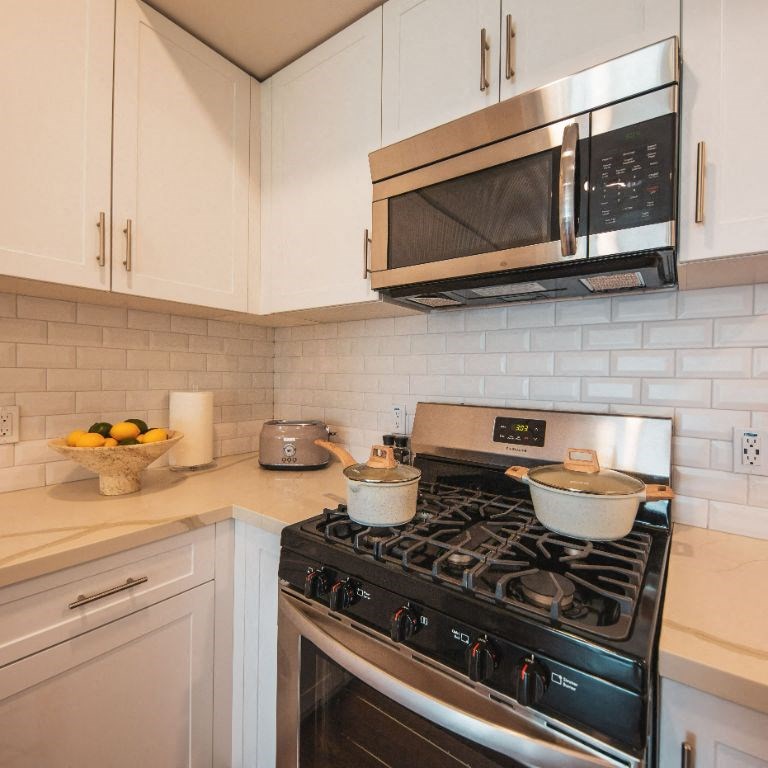 Electric Range In Kitchen at Fedora Bliss LLC, Woodland Hills
