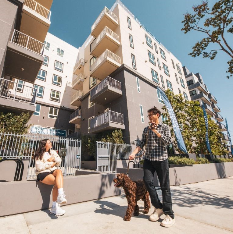 Exterior View at Fedora Bliss LLC, Woodland Hills, CA, 91367