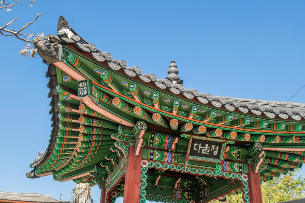 Artistic Structure at Fedora Bliss LLC, Woodland Hills, 91367