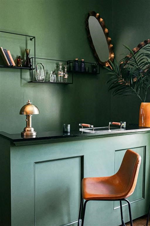 Stylish Lobby at The James – Furnished Apartments, California