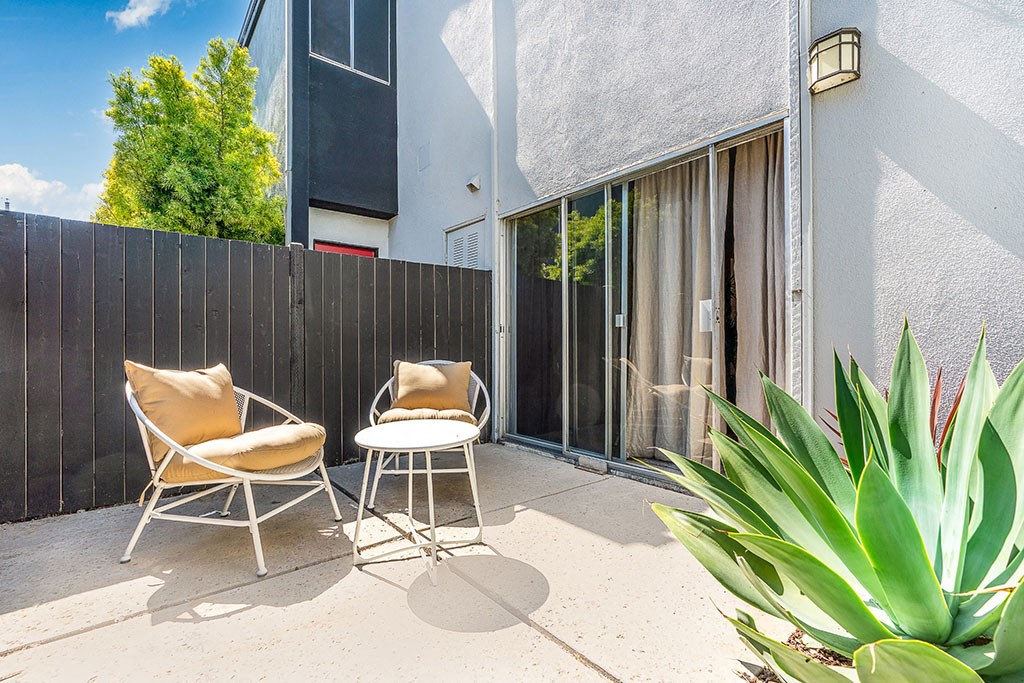 Patio at Via Oxnard, Oxnard, 93033