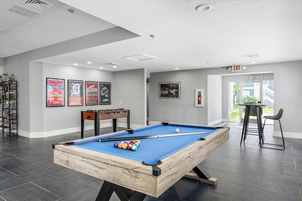 the preserve at ballantyne commons game room with pool table