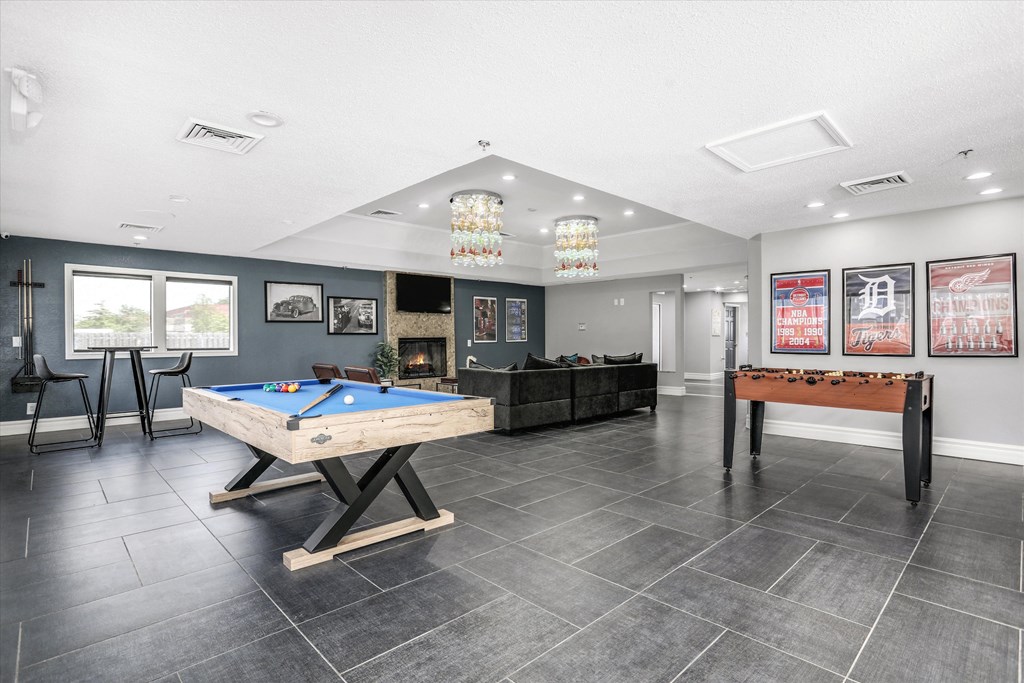 the preserve at ballantyne commons game room with pool table