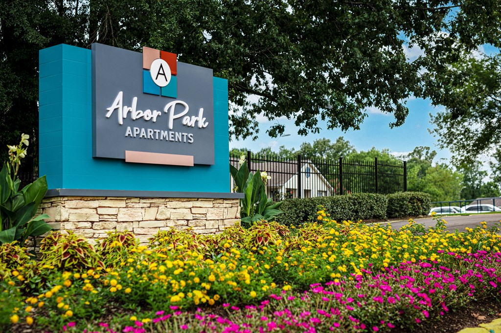 Outside View at Arbor Park Apartments, Jackson, MS, 39209