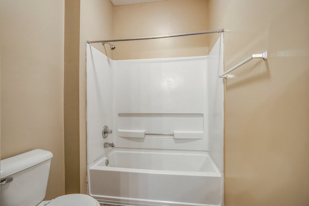 Bathroom at Cameron Park Apartments, Mississippi
