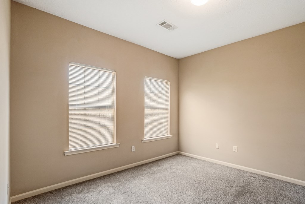 Bedroom at Cameron Park Apartments, Jackson, Mississippi