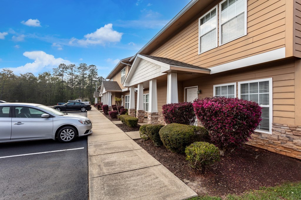 Lifestyle At The Bay Apartments, 12450 Three Rivers Rd., Gulfport, MS