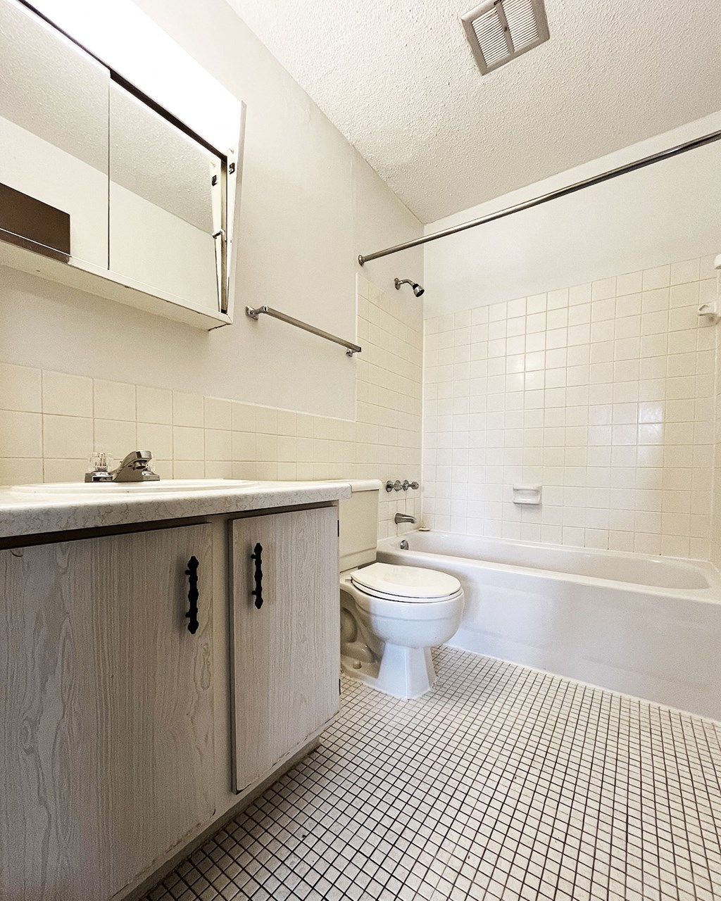 Hilltop Lane West Apartments