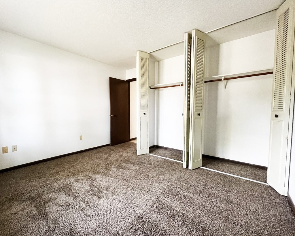 Hilltop Lane West Apartments