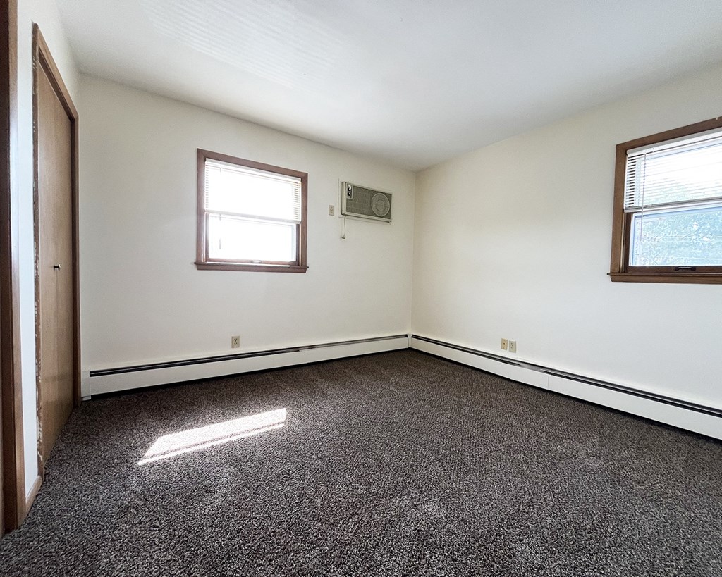 Hilltop North Apartments