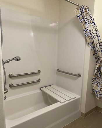 405 SE Lakeland Drive 1-2 Beds Apartment, Affordable for Rent - Photo Gallery 14