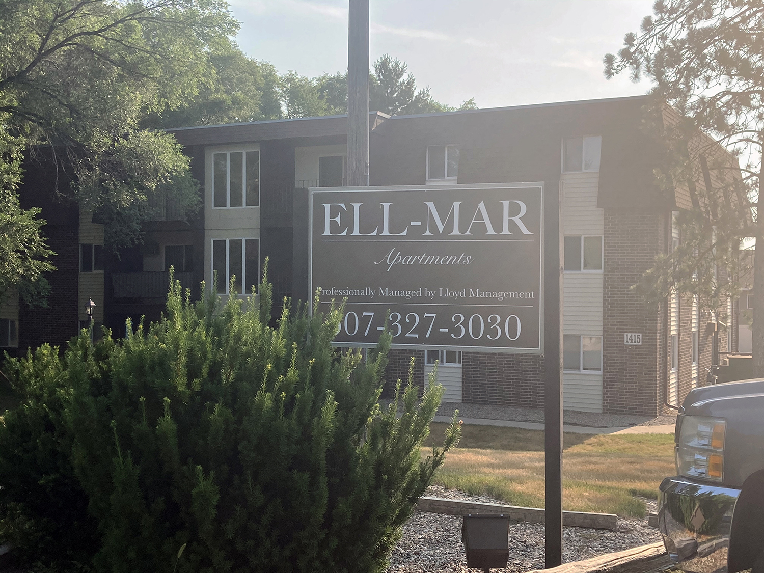 Ell-Mar Apartments