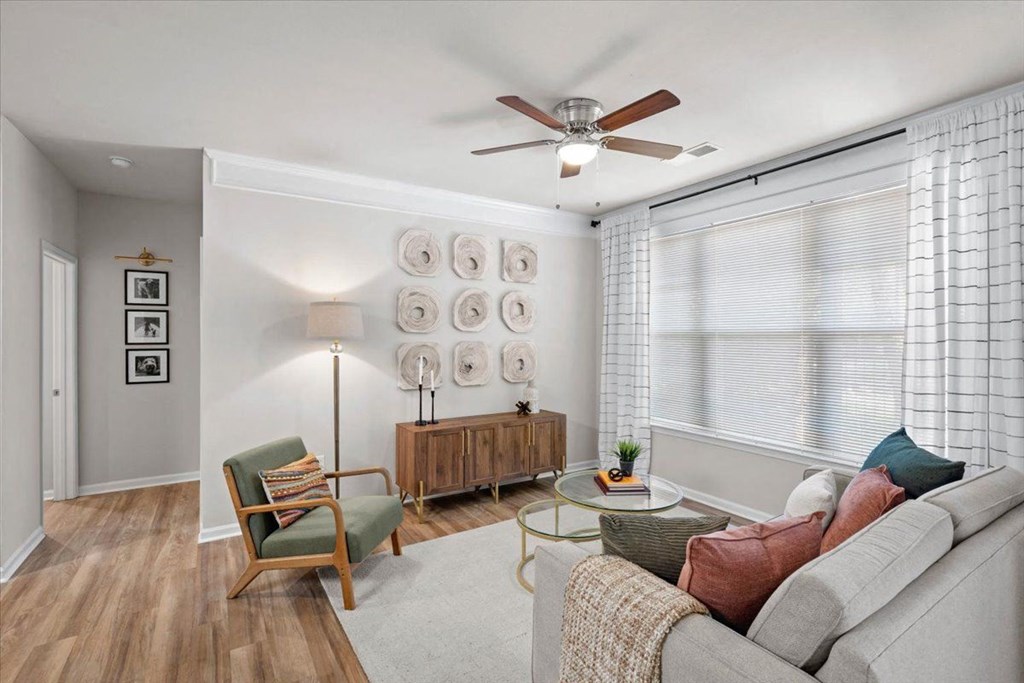 Open Floor Plans at Deer Creek Apartment Homes