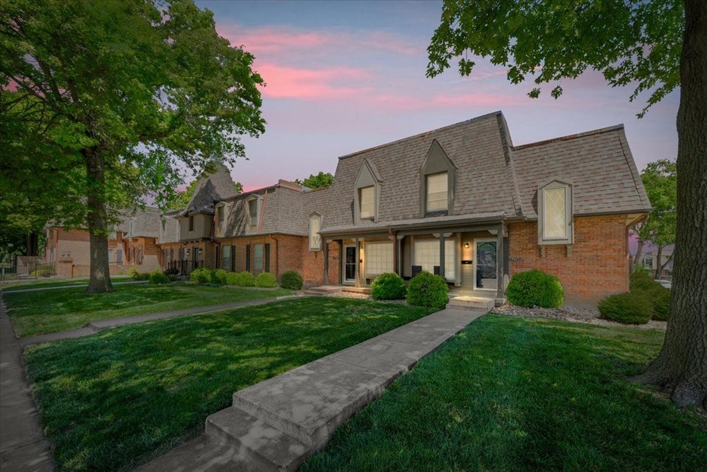 Property with a large front yard  at Louisburg Square Apartments & Townhomes, Kansas, 66212