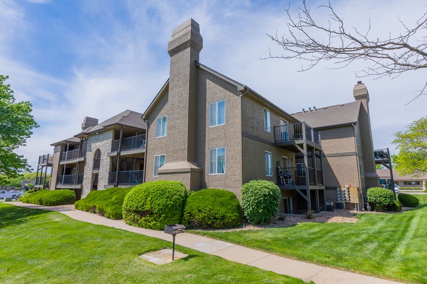 Deerfield Apartment Homes, 561 North MurLen, Olathe, KS RentCafe