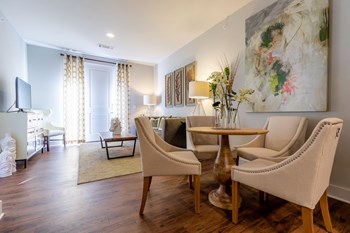 4551 Pennsylvania Ave 1-2 Beds Apartment for Rent - Photo Gallery 5