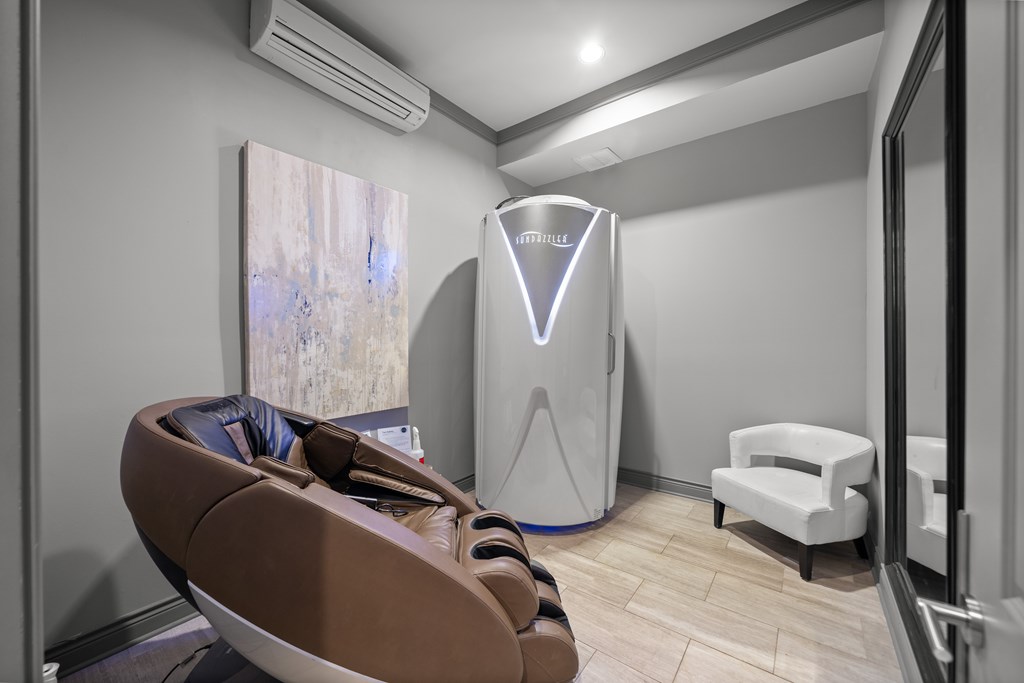 Tanning Machine at 46 Penn Apartment Homes, Kansas City, MO