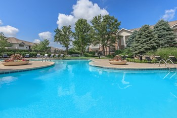 11920 Oakmont St 1-3 Beds Apartment for Rent - Photo Gallery 3