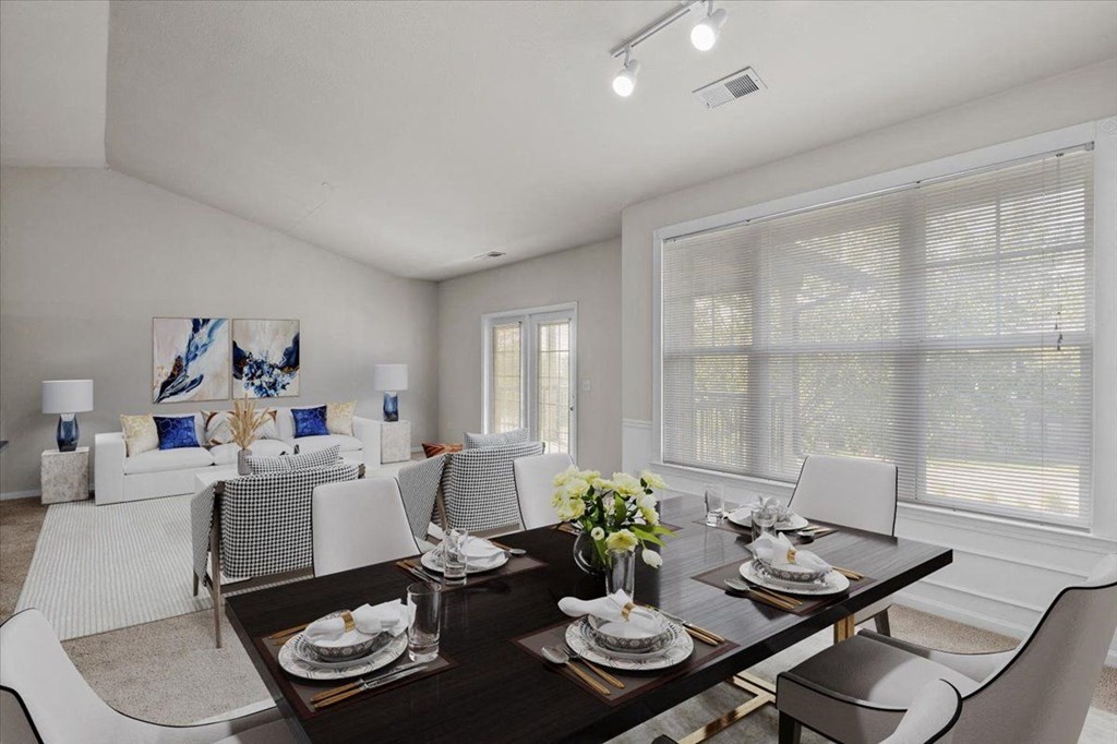 Open Floor Plans at Deer Creek Apartment Homes