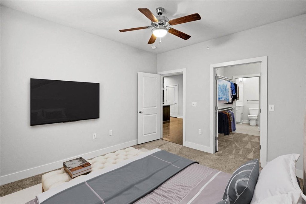 Bedroom With Closet at 46 Penn Apartment Homes, Kansas City