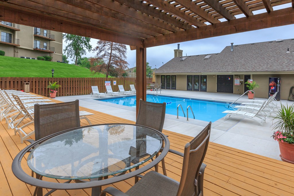 Swimming Pool side seating area at Cloverset Valley Apartments, Kansas City, 64114