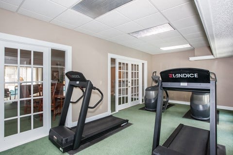 Treadmill at Cloverset Valley Apartments, Missouri