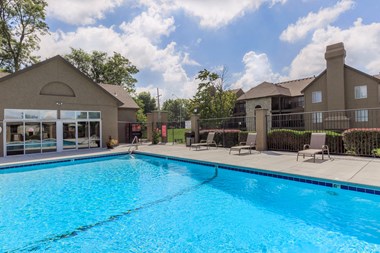 561 North Mur-Len Studio-2 Beds Apartment for Rent - Photo Gallery 5