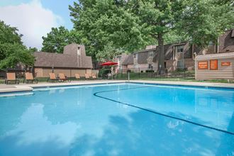 9160 W. 103Rd Street 1-3 Beds Apartment for Rent - Photo Gallery 1