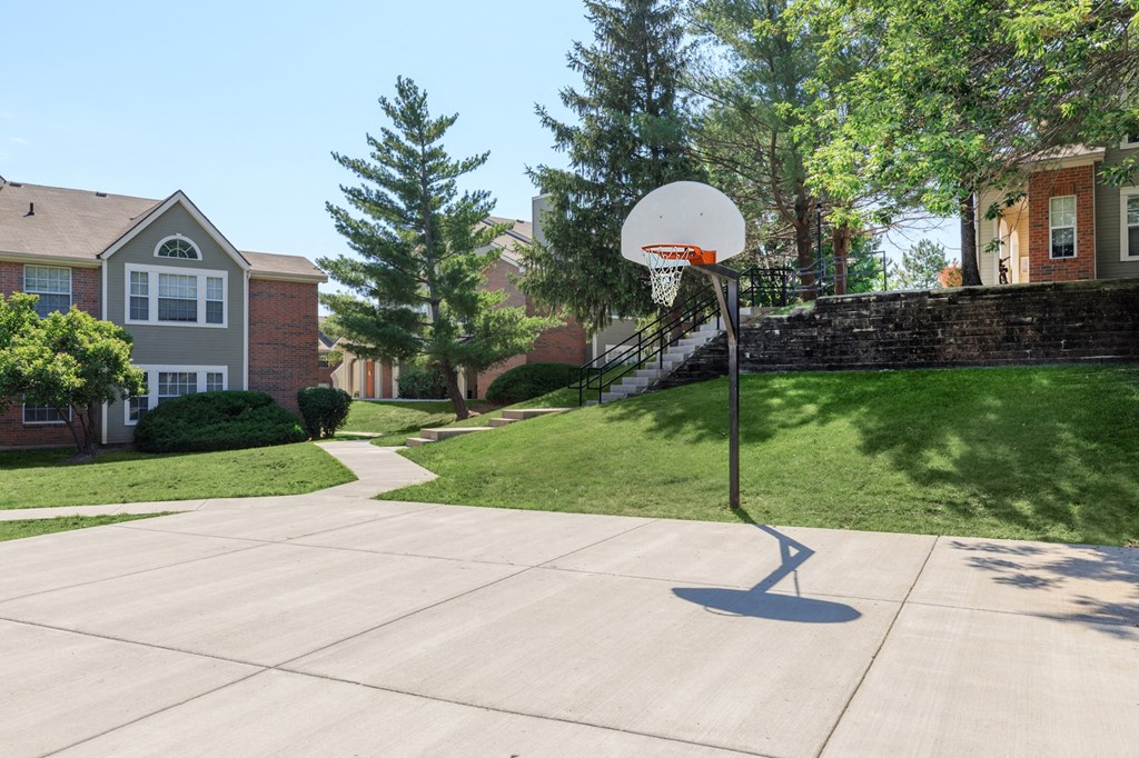 Outdoor at Stonebriar Apartments, Overland Park, KS