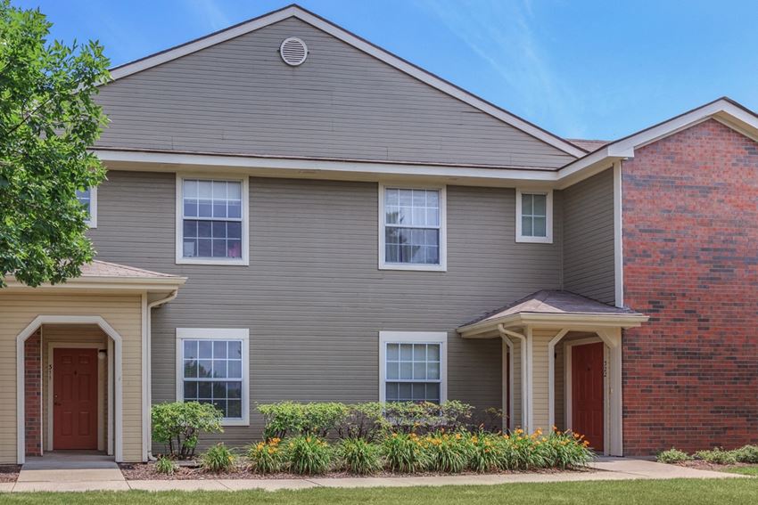 Stonebriar Apartment Homes, 12490 Quivira Rd, Overland Park, KS RentCafe