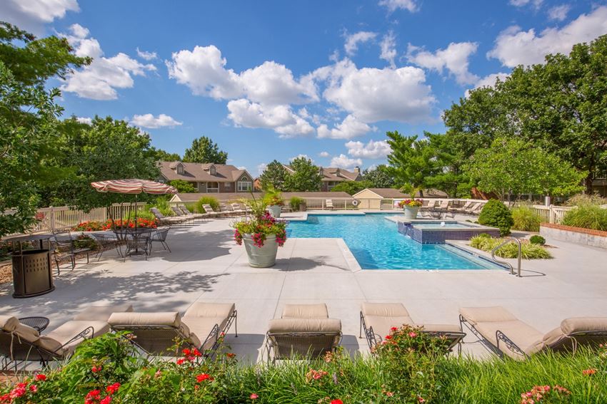 Stonebriar Apartment Homes, 12490 Quivira Rd, Overland Park, KS RentCafe