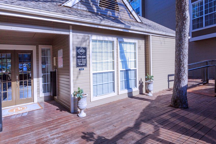 Creekview Apartment Homes, 14255 Preston Road, Dallas, TX RentCafe