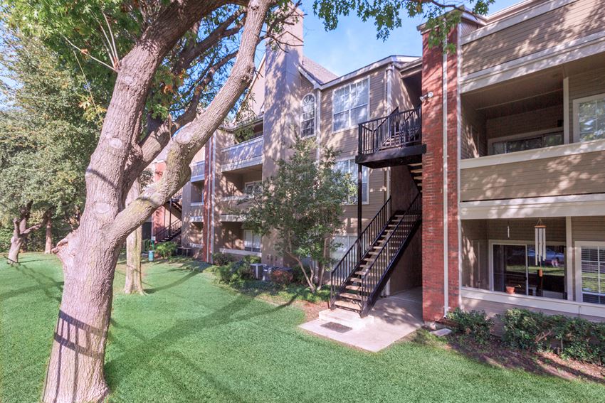 Creekview Apartment Homes, 14255 Preston Road, Dallas, TX RentCafe