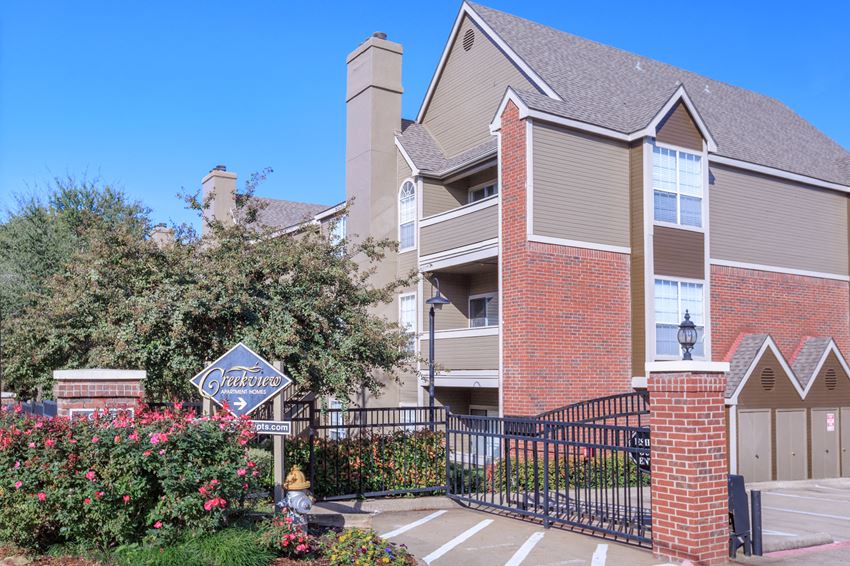 Creekview Apartment Homes, 14255 Preston Road, Dallas, TX RentCafe