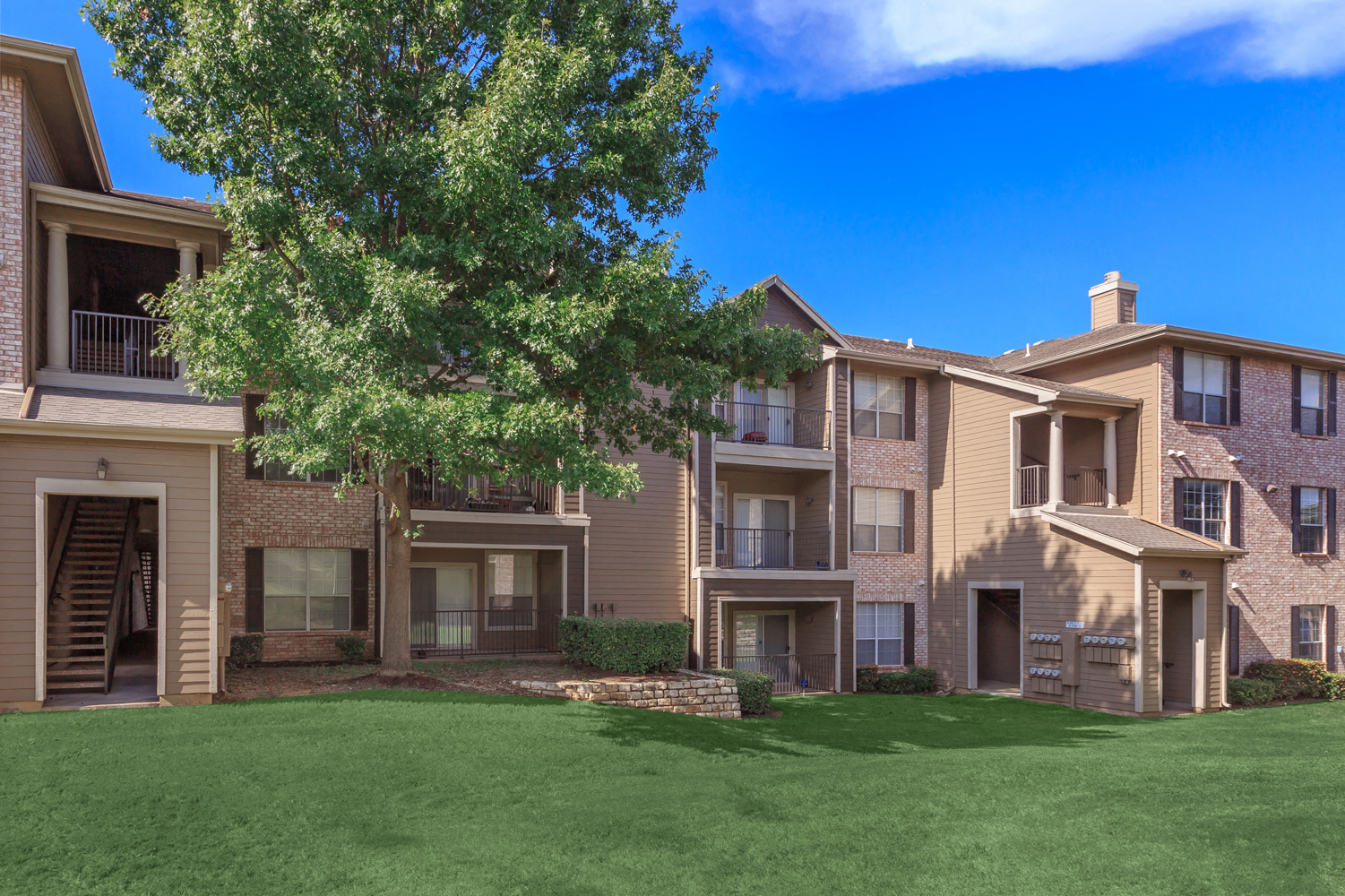 The Clairborne Apartment Homes, 2355 Highway 360 N., Grand Prairie, TX