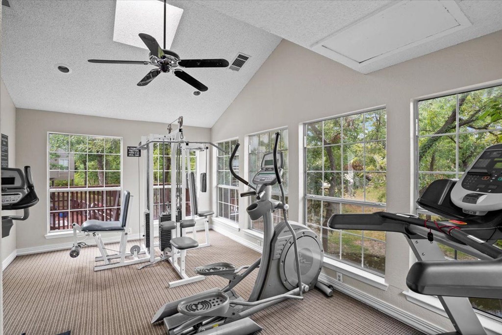the gym at 1861 muleshoe road in dallas at Creekview Apartment Homes, Texas