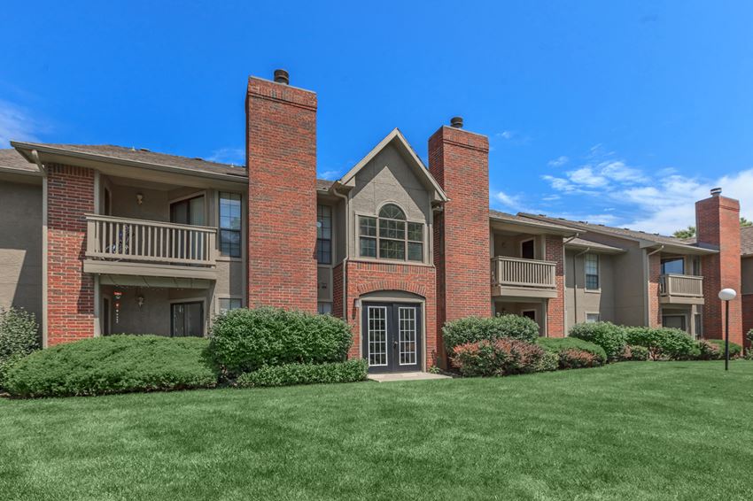 Highland Park Apartment Homes, 10334 Goddard, Overland Park, KS RentCafe