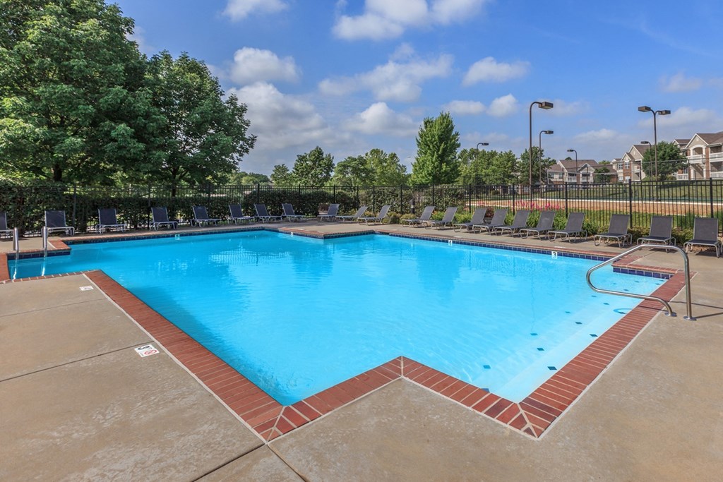 Pool at Stonebriar Woods Apartments, Overland Park, Kansas