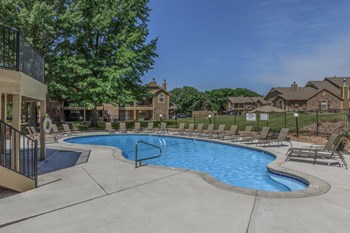 11220 W. 108th Street 1-2 Beds Apartment for Rent - Photo Gallery 3