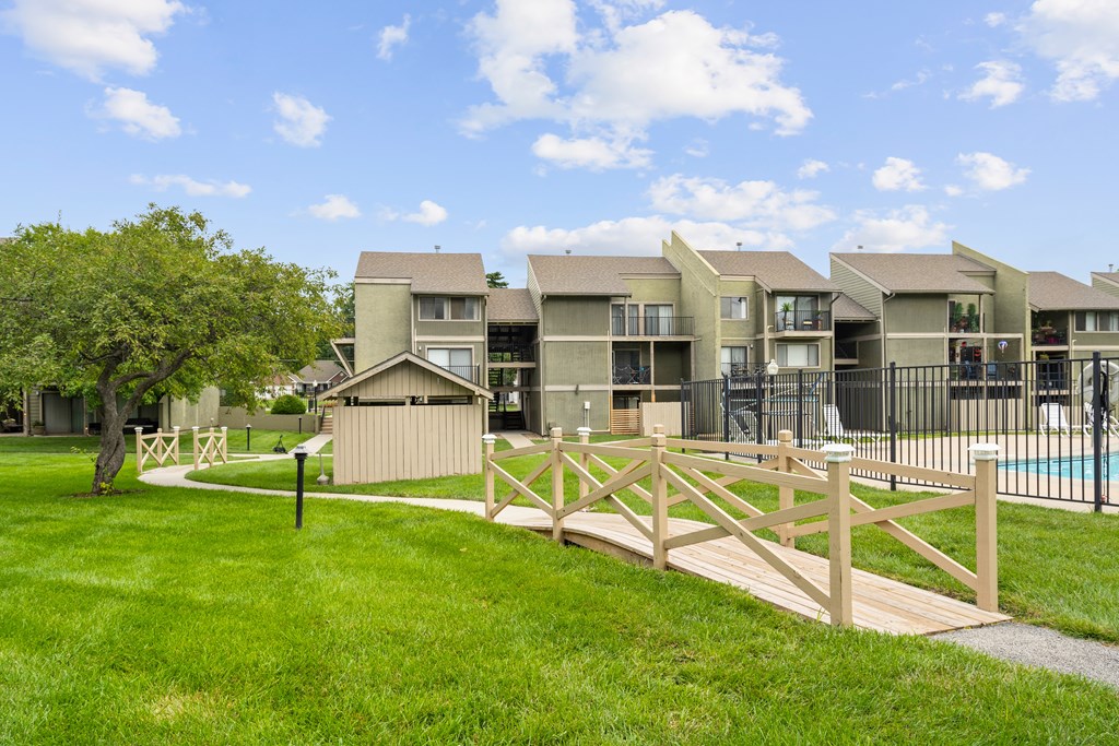 Exterior view of property at Bremerton Park Apartment Homes , Kansas