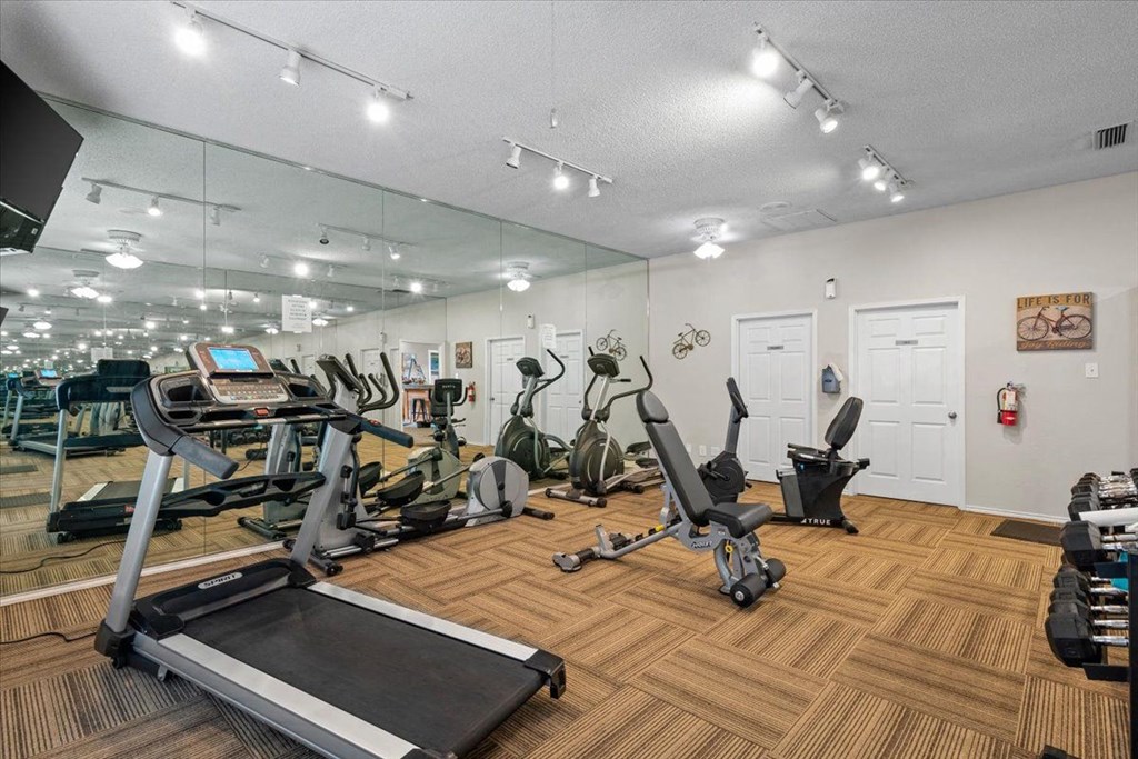 the estates at tanglewood|fitness room at Pear Ridge, Texas