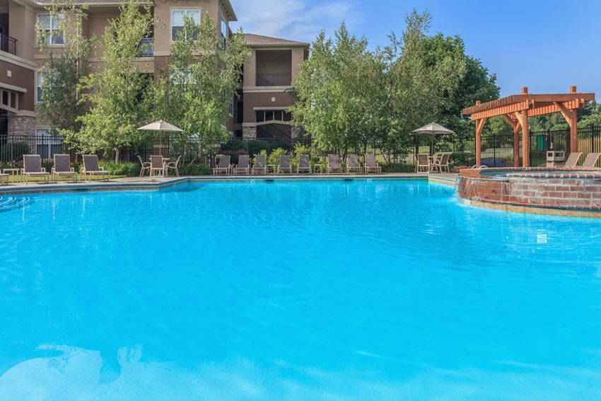 Stonepost Lakeside Apartment Homes, 13810 S. Pflumm Road, Olathe, KS