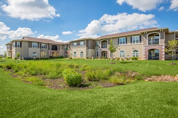 7700 W. 126th Terrace 1-3 Beds Apartment for Rent - Photo Gallery 3