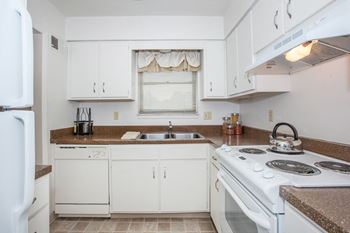 Chef-Inspired Kitchens at Sheridan Ridge, Overland Park