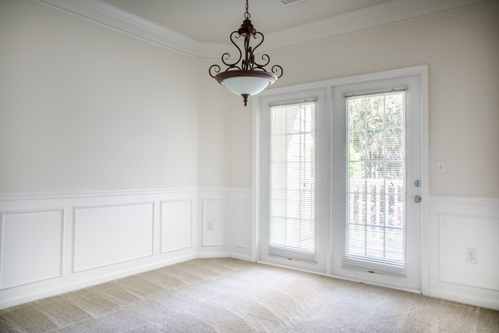 Ceiling fan and lights at Wynnewood Farms Apartments, Overland Park, KS