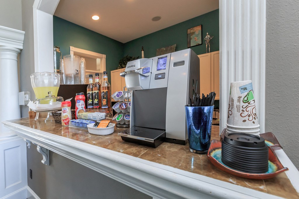 Kitchen at Wynnewood Farms Apartments, Overland Park, 66209
