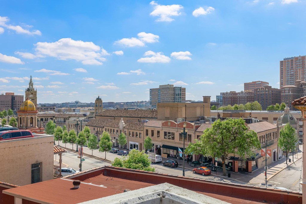 Community View at Cambria Luxury Apartment Homes, Kansas City