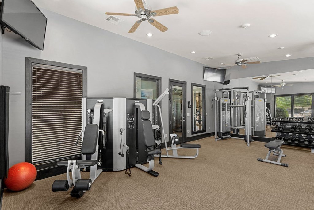 Fitness center at Ovation at Lewisville Apartment Homes, Lewisville